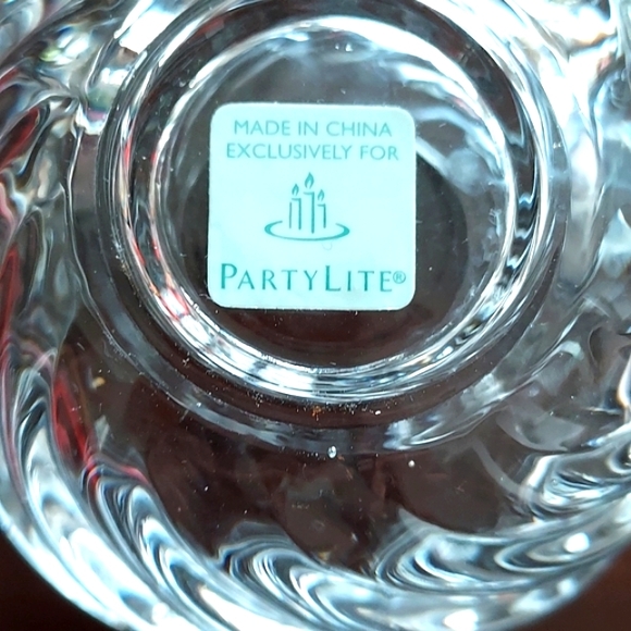 PARTYLITE 2 Illusions Swirl Votive Candle Holders - Picture 2 of 4